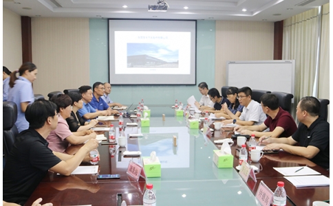 青島大學黨委常委、副校長于紅波一行蒞臨寶豐公司調(diào)研